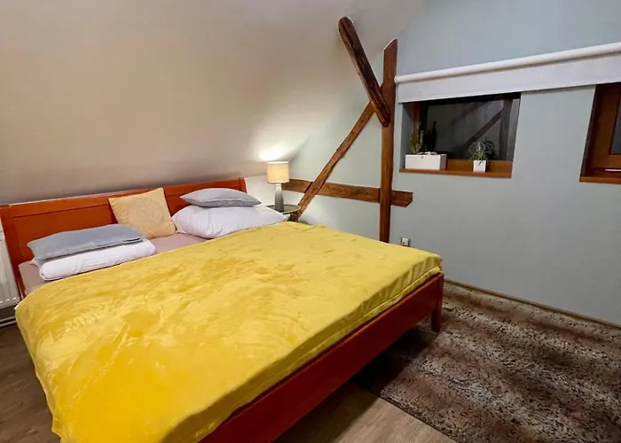 House - V Sukromi Sala